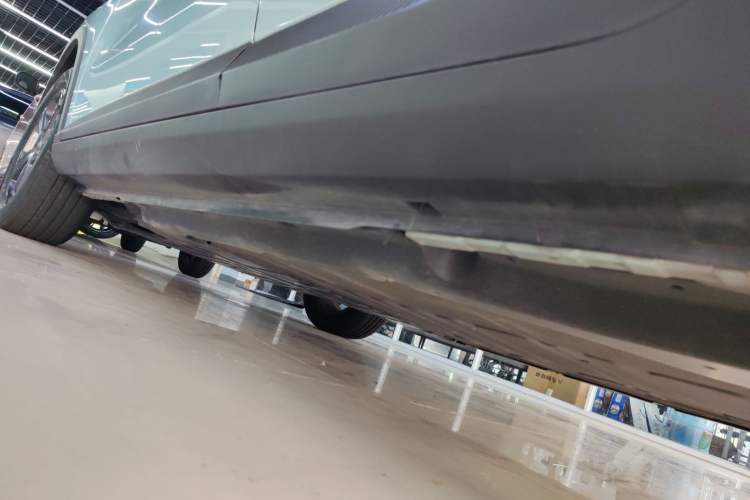 Used Geometry E Firefly 2023 401KM Linglong Tiger 5-Seater Left Side Sill