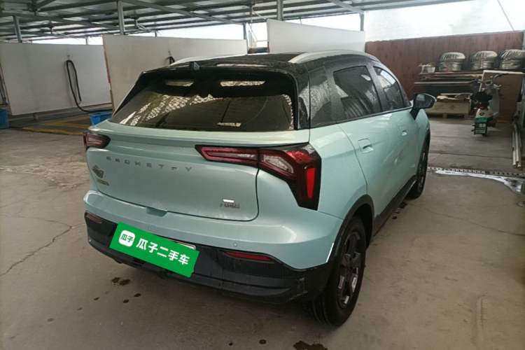 Used Geometry E Firefly 2023 401 km Super-Liked Special Edition 5 Seats Rear Right 45 Deg