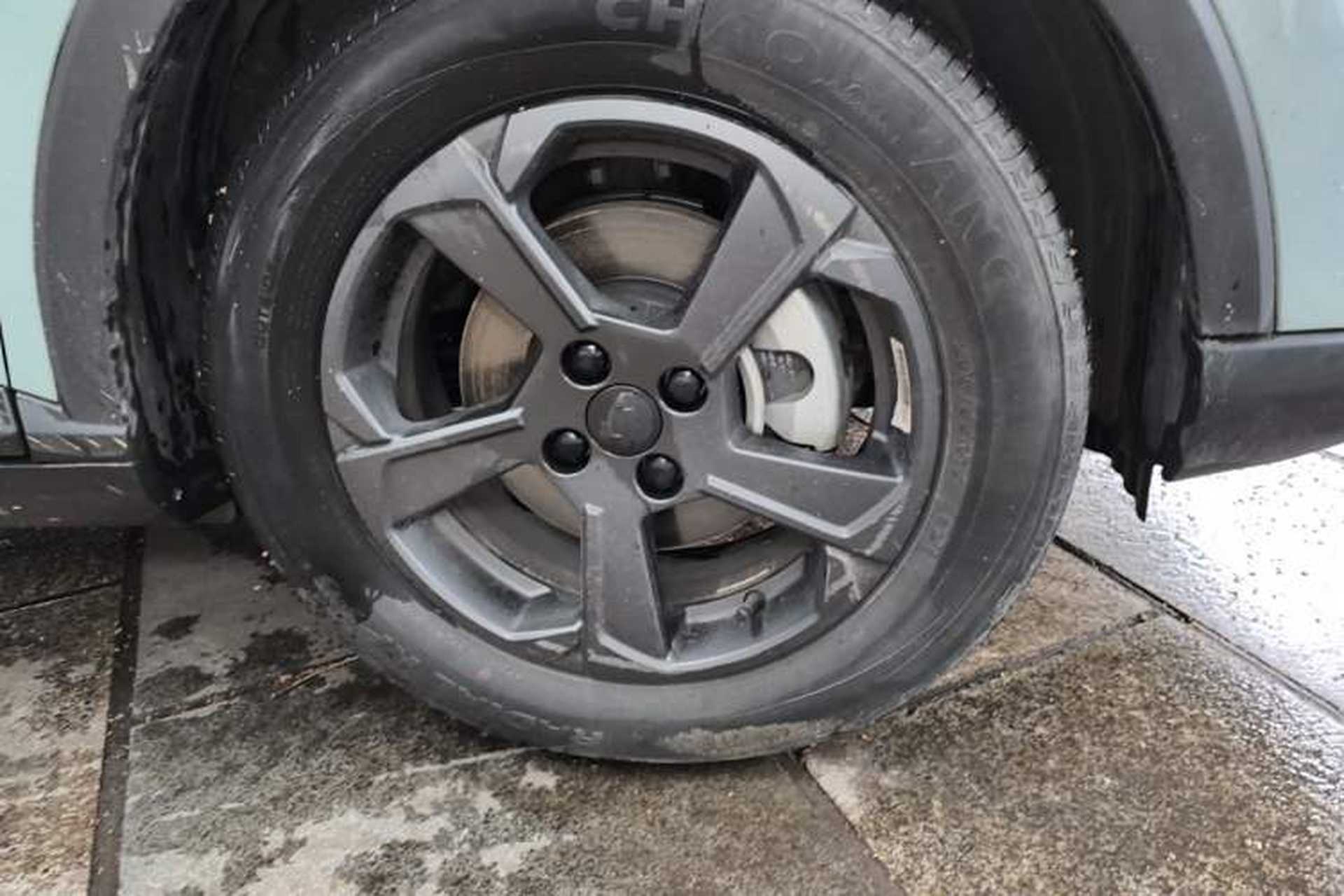 Used Geometry E Firefly 2023 401KM Linglong Tiger 5-Seater Right Front Wheel Hub