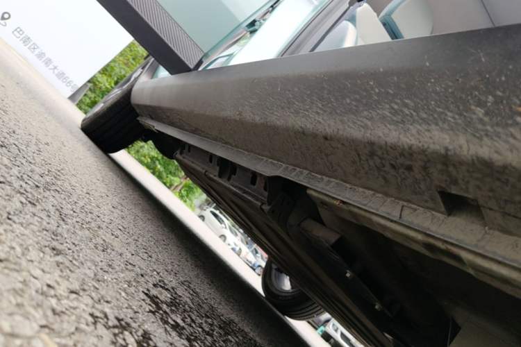 Used Geometry E Firefly 2023 401KM Linglong Tiger 5-Seater Right Side Sill
