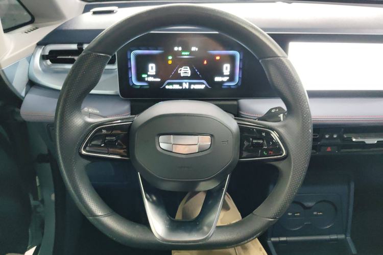 Used Geometry E Firefly 2023 320KM Cute & Handsome Tiger 5 Seats Steering Wheel