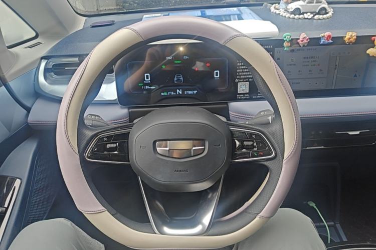 Used Geometry E Firefly 2023 401KM Linglong Tiger 5-Seater Steering Wheel