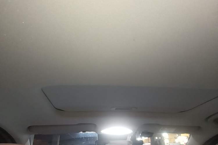 Used Geometry E Firefly 2023 401 km Super-Liked Special Edition 5 Seats Headliner