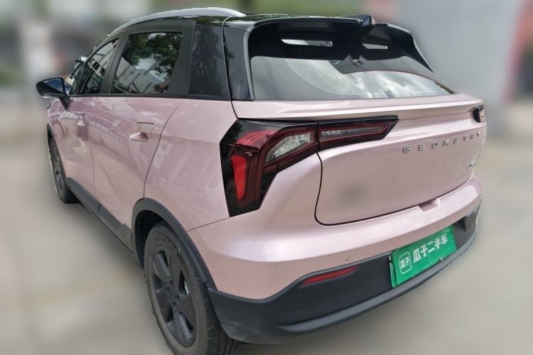 Used Geometry E Firefly 2023 401 km Super-Liked Special Edition 5 Seats Rear Left 45 Deg