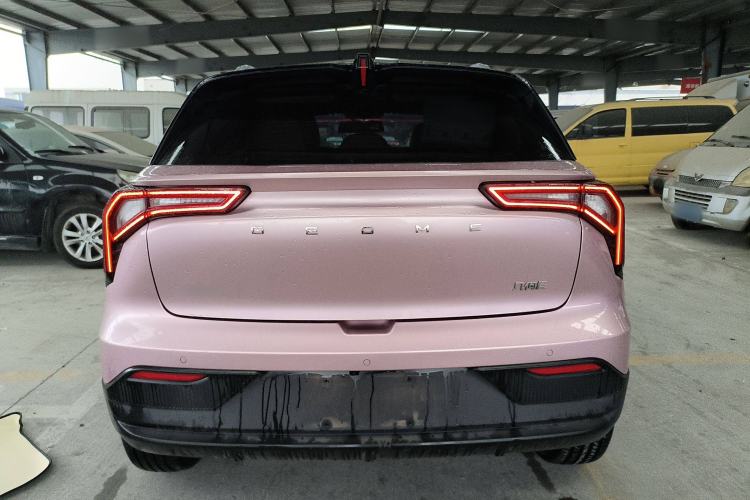 Used Geometry E Firefly 2023 401 km Super-Liked Special Edition 5 Seats Exterior 2