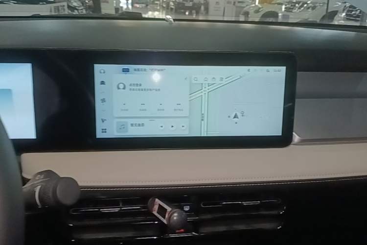 Used Geometry E Firefly 2023 401KM Lightning Tiger 5-Seater Audio And AC Panel