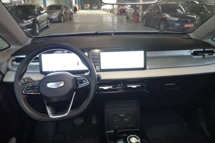 Used Geometry E Firefly 2023 401KM Lightning Tiger 5-Seater Center Console