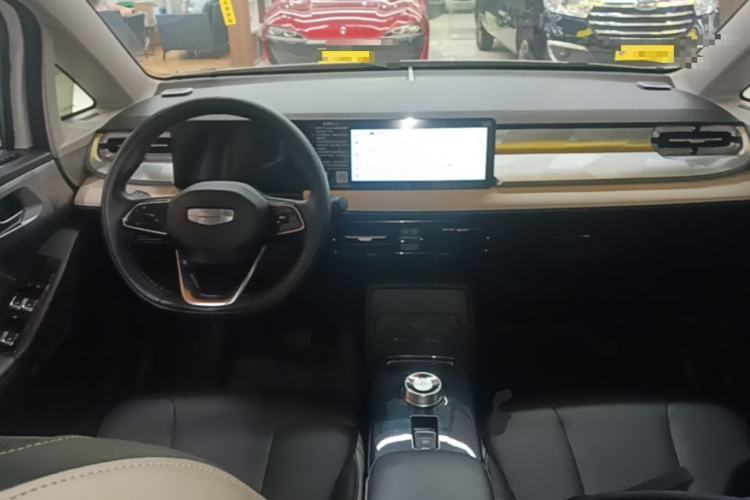 Used Geometry E Firefly 2023 401KM Lightning Tiger 5-Seater Center Console