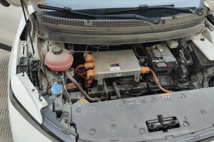 Used Geometry E Firefly 2023 401KM Linglong Tiger 5-Seater Engine Bay Right