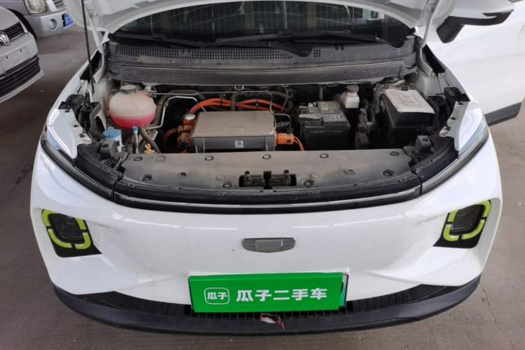 Used Geometry E Firefly 2023 401KM Lightning Tiger 5-Seater Engine Bay