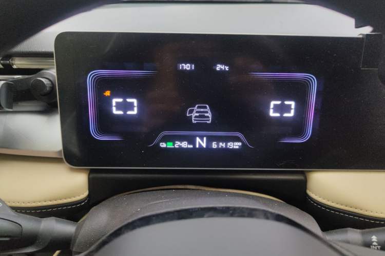 Used Geometry E Firefly 2023 320KM Happy Tiger 5-Seater Instrument Cluster