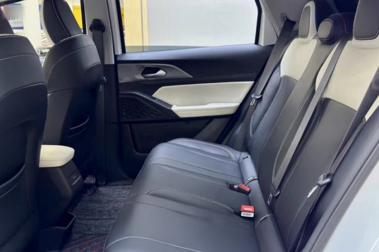 Used Geometry E Firefly 2023 401KM Linglong Tiger 5-Seater Interior 4