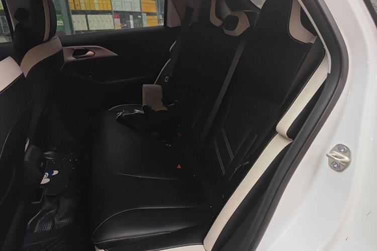 Used Geometry E Firefly 2023 320KM Cute & Handsome Tiger 5 Seats Left Rear Seat