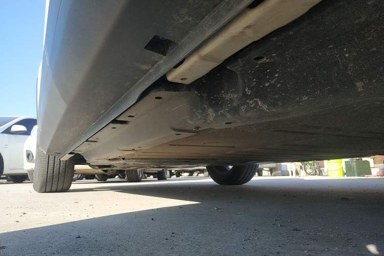 Used Geometry E Firefly 2023 401KM Lightning Tiger 5-Seater Left Side Sill