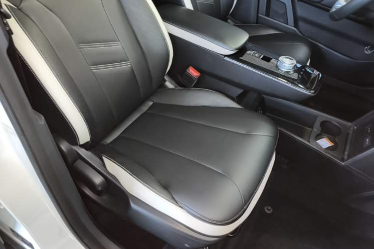 Used Geometry E Firefly 2023 401KM Linglong Tiger 5-Seater Right Front Seat