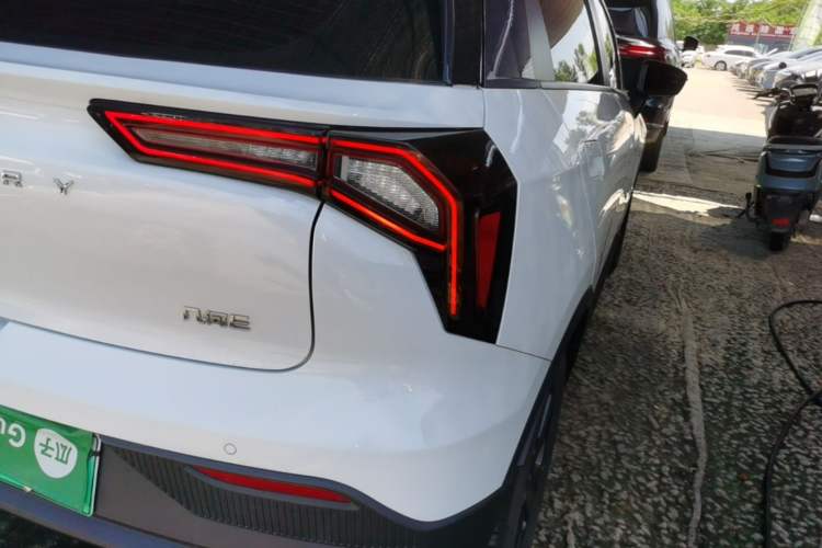Used Geometry E Firefly 2023 401KM Lightning Tiger 5-Seater Right Rear Taillight