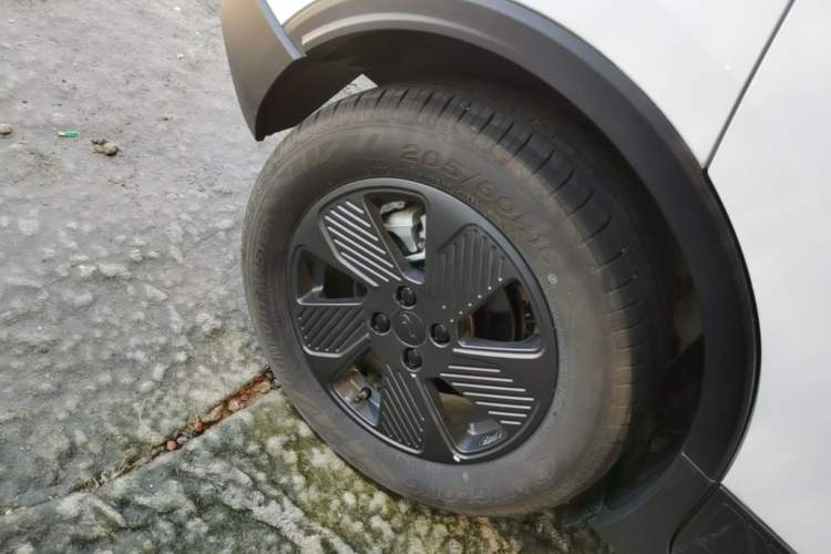 Used Geometry E Firefly 2023 401KM Lightning Tiger 5-Seater Right Rear Wheel Hub
