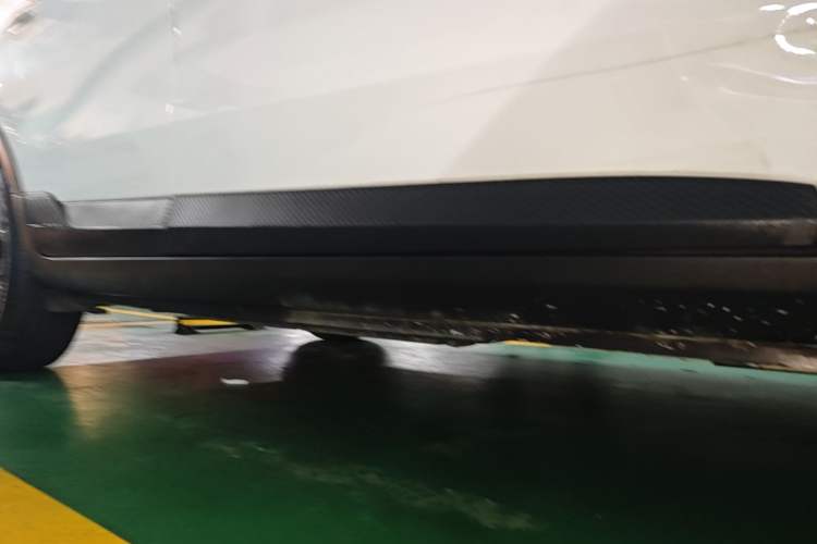 Used Geometry E Firefly 2023 320KM Happy Tiger 5-Seater Right Side Sill