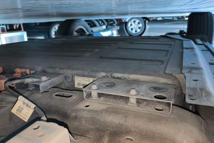 Used Geometry E Firefly 2023 401KM Linglong Tiger 5-Seater Right Side Sill