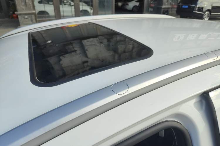 Used Geometry E Firefly 2023 401KM Linglong Tiger 5-Seater Roof