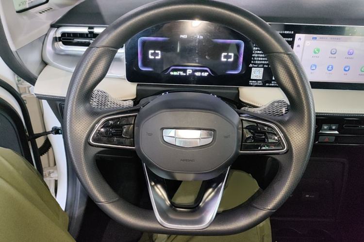 Used Geometry E Firefly 2023 320KM Cute & Handsome Tiger 5 Seats Steering Wheel