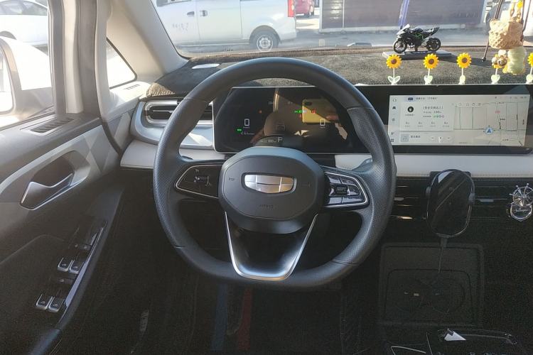 Used Geometry E Firefly 2023 401KM Lightning Tiger 5-Seater Steering Wheel