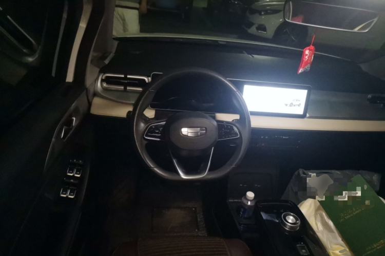 Used Geometry E Firefly 2023 320KM Cute & Handsome Tiger 5 Seats Steering Wheel