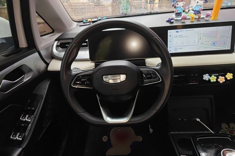 Used Geometry E Firefly 2023 320KM Cute & Handsome Tiger 5 Seats Steering Wheel
