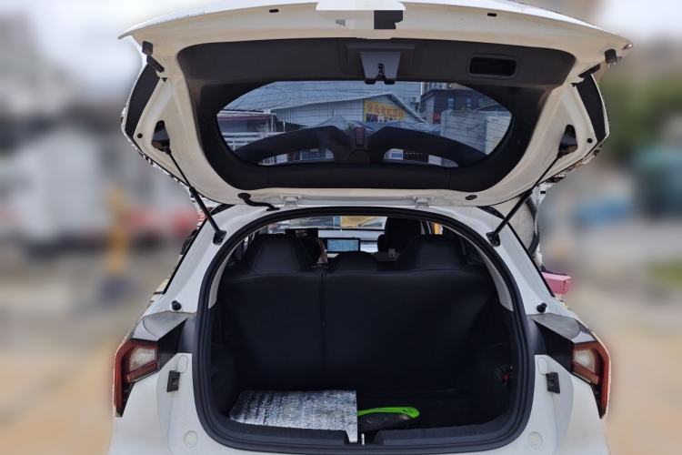 Used Geometry E Firefly 2023 401KM Linglong Tiger 5-Seater Trunk