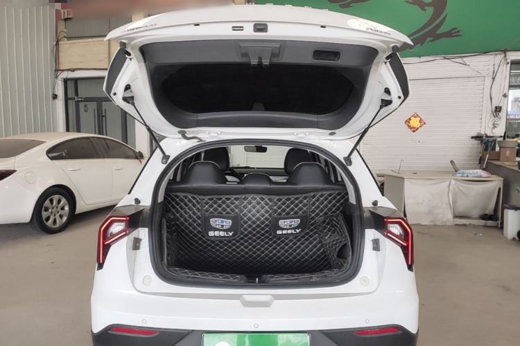 Used Geometry E Firefly 2023 401KM Lightning Tiger 5-Seater Trunk