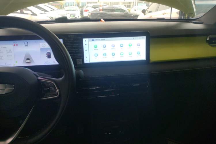 Used Geometry E Firefly 2023 401KM Lightning Tiger 5-Seater Audio And AC Panel
