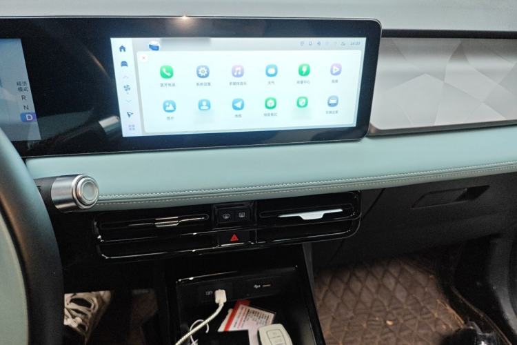 Used Geometry E Firefly 2024 401 km Fluorescent Audio And AC Panel