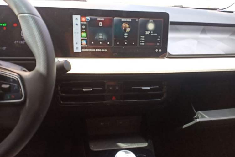 Used Geometry E Firefly 2024 301km Flowing Light Audio And AC Panel