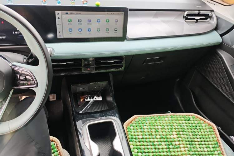 Used Geometry E Firefly 2024 401 km Fluorescent Audio And AC Panel