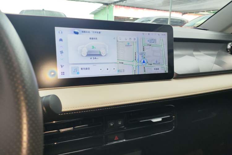Used Geometry E Firefly 2024 301km Flowing Light Audio And AC Panel