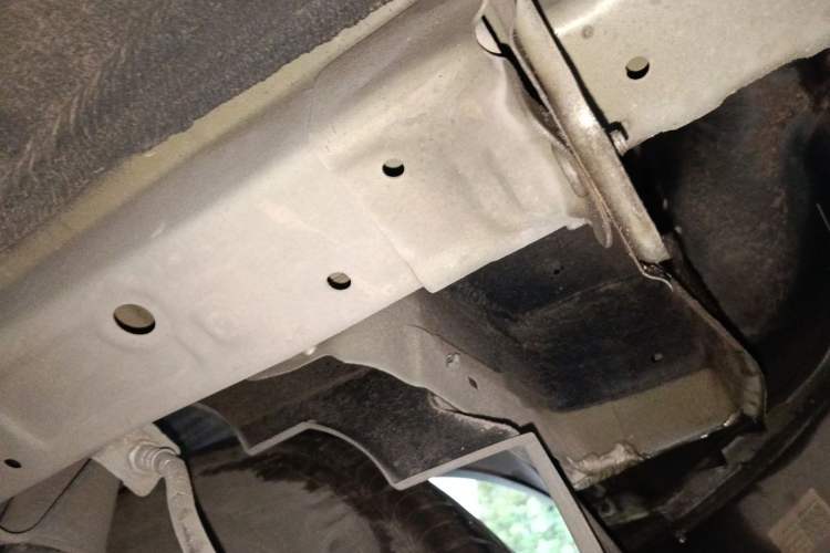 Used Geometry E Firefly 2024 301km Starlight Chassis Rear Right