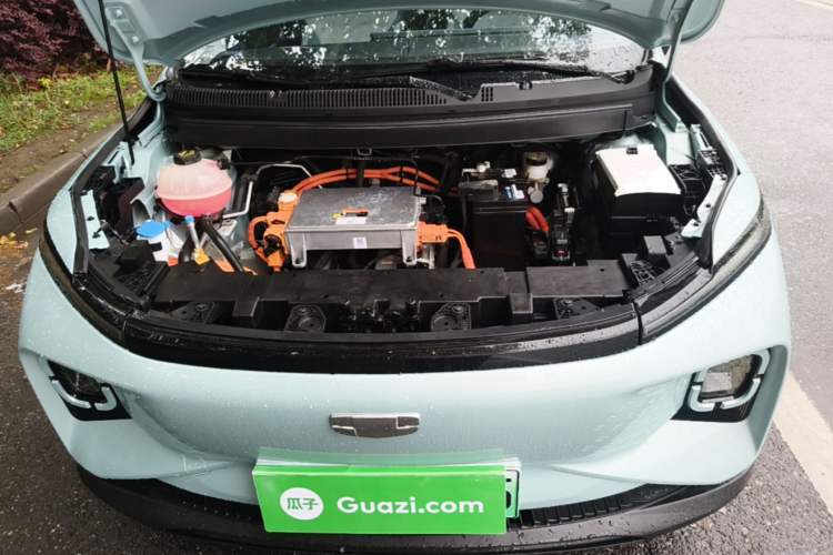 Used Geometry E Firefly 2024 301km Starlight Engine Bay