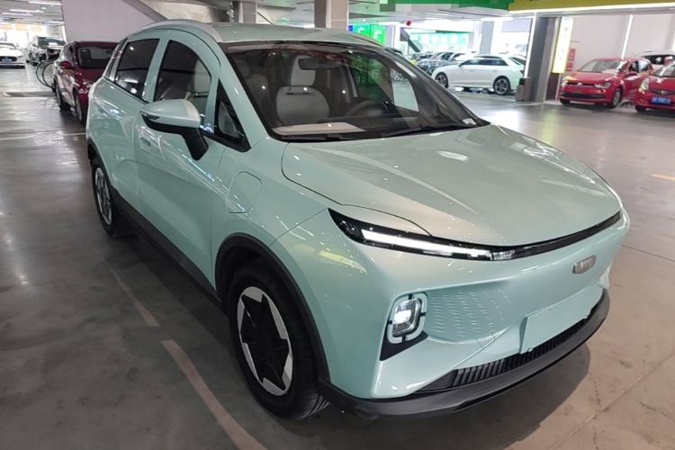 Used Geometry E Firefly 2024 301km Starlight Exterior 1