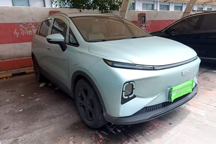 Used Geometry E Firefly 2024 401 km Fluorescent Exterior 1