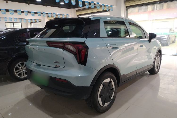 Used Geometry E Firefly 2024 301km Starlight Exterior 4