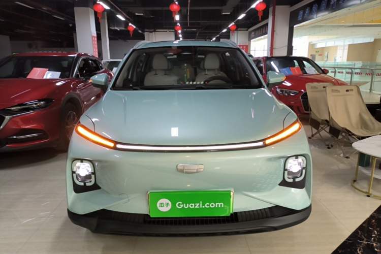 Used Geometry E Firefly 2024 401 km Fluorescent Front
