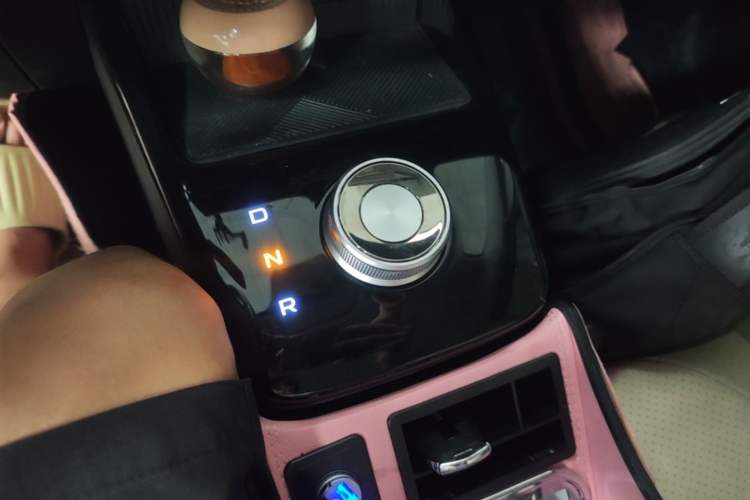 Used Geometry E Firefly 2024 301km Flowing Light Gear Lever