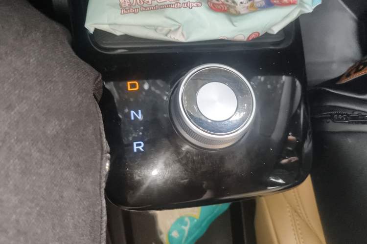 Used Geometry E Firefly 2024 301km Flowing Light Gear Lever