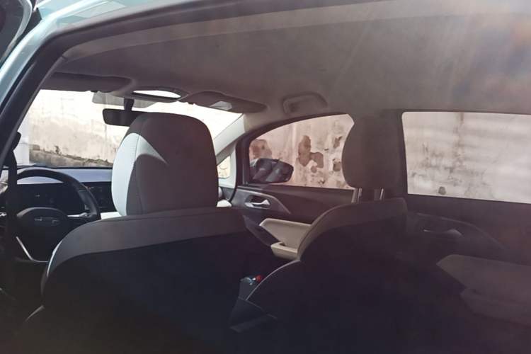 Used Geometry E Firefly 2024 301km Flowing Light Headliner