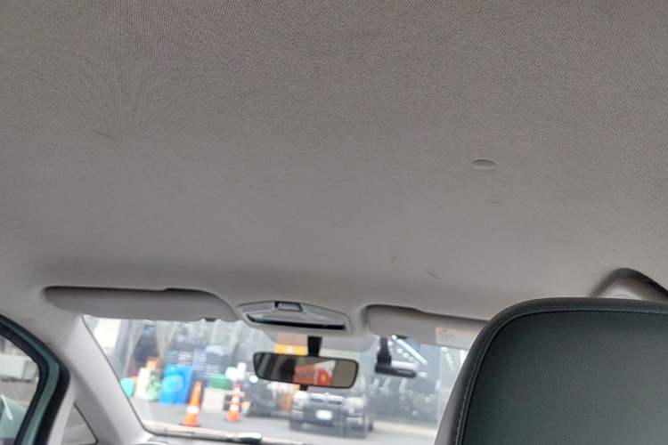Used Geometry E Firefly 2024 401km Starlight Headliner