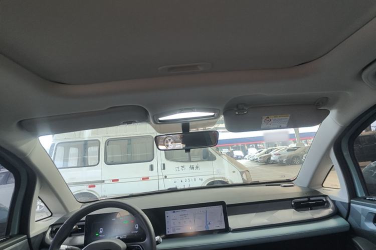 Used Geometry E Firefly 2024 301km Starlight Headliner