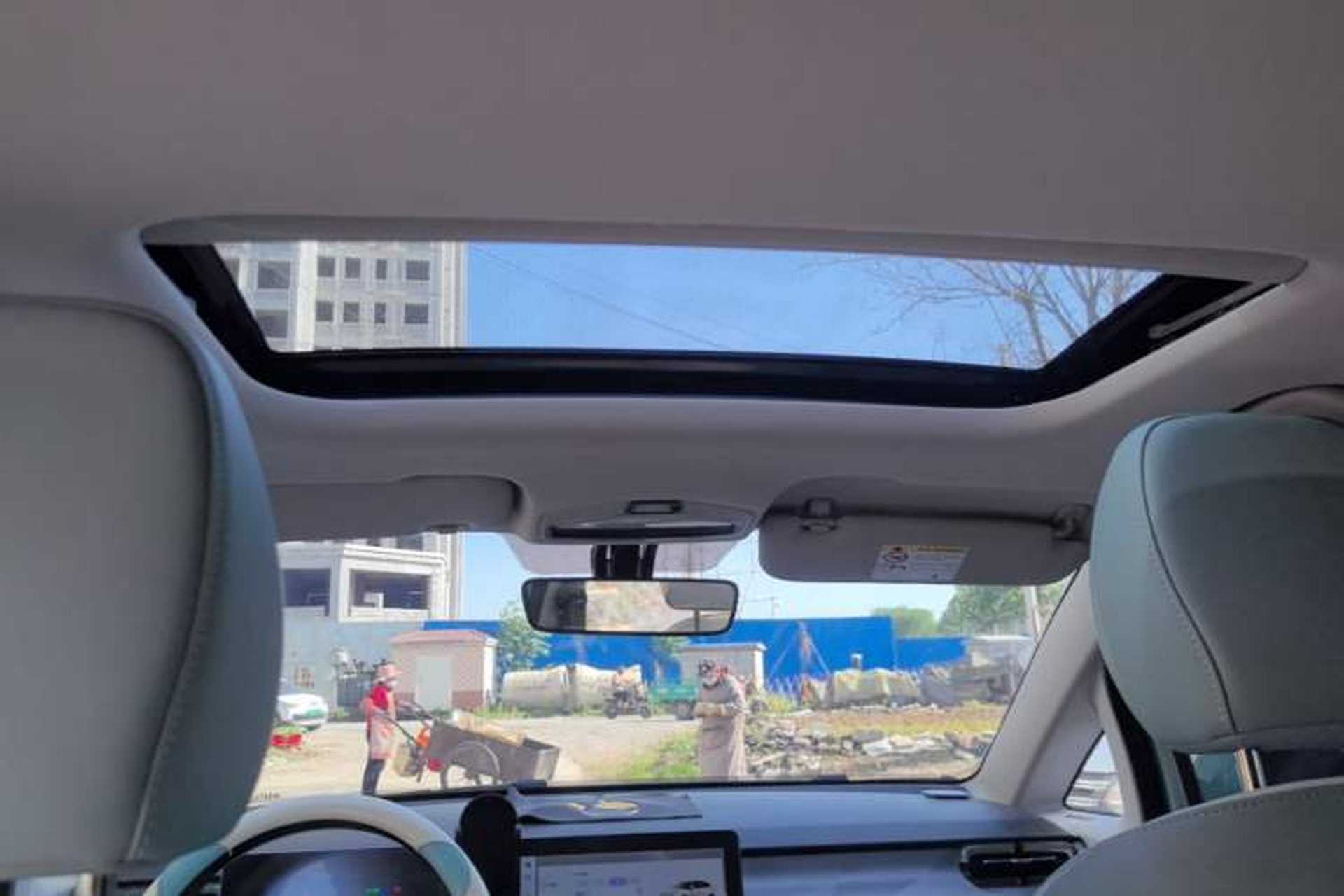 Used Geometry E Firefly 2024 301km Starlight Headliner