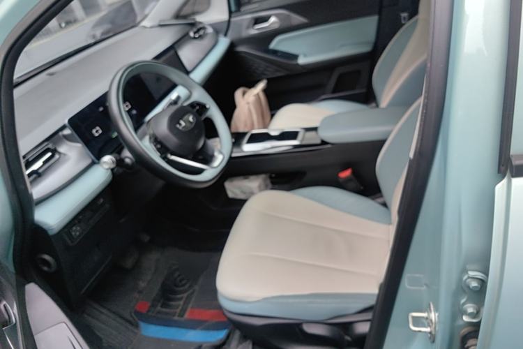 Used Geometry E Firefly 2024 401km Starlight Left Front Seat