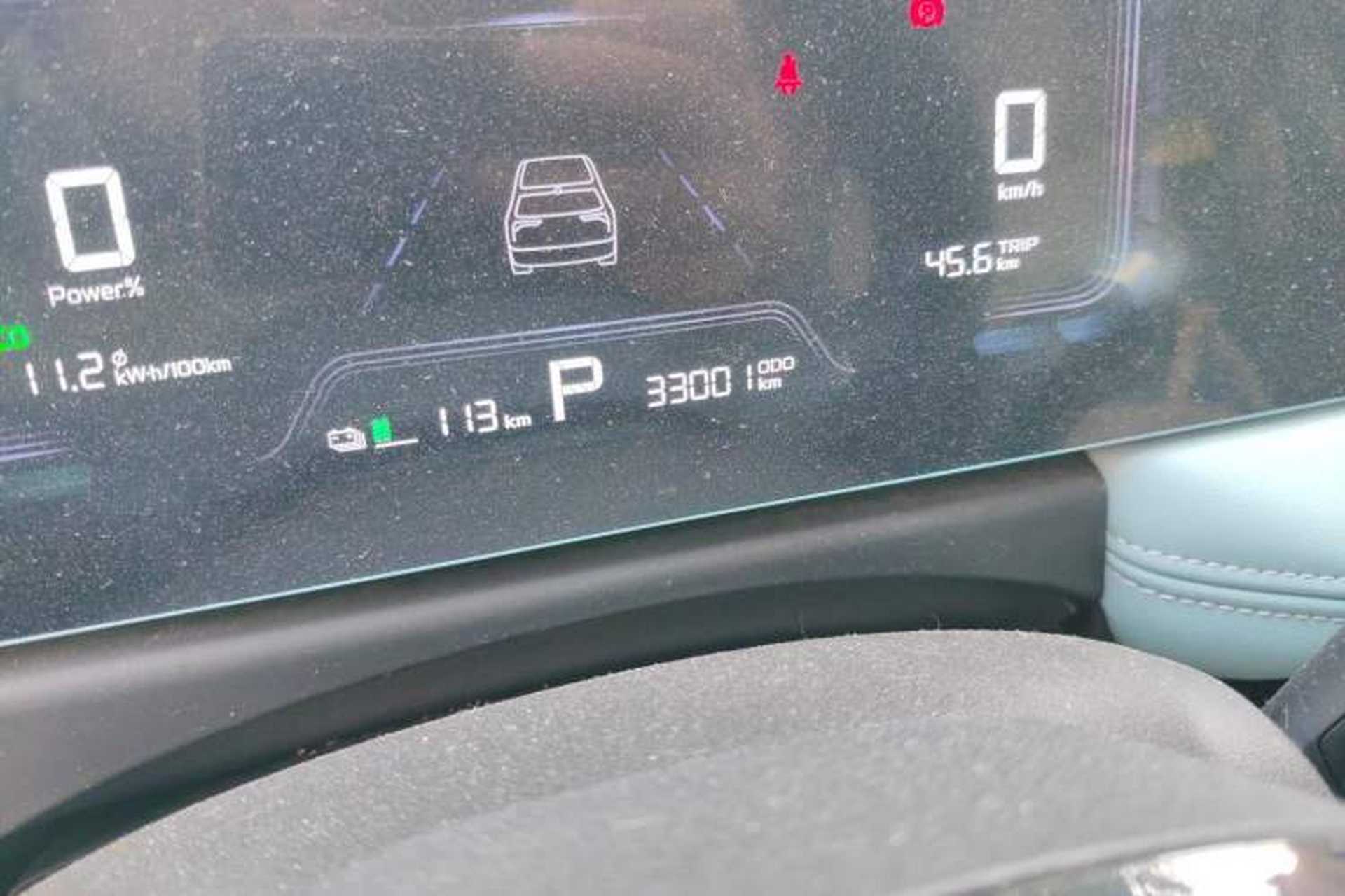 Used Geometry E Firefly 2024 301km Starlight Odometer Close Up
