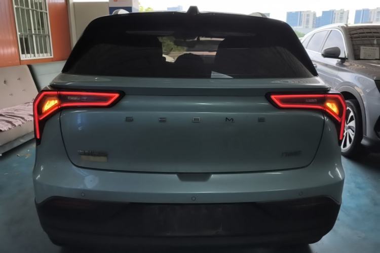 Used Geometry E Firefly 2024 401 km Fluorescent Rear
